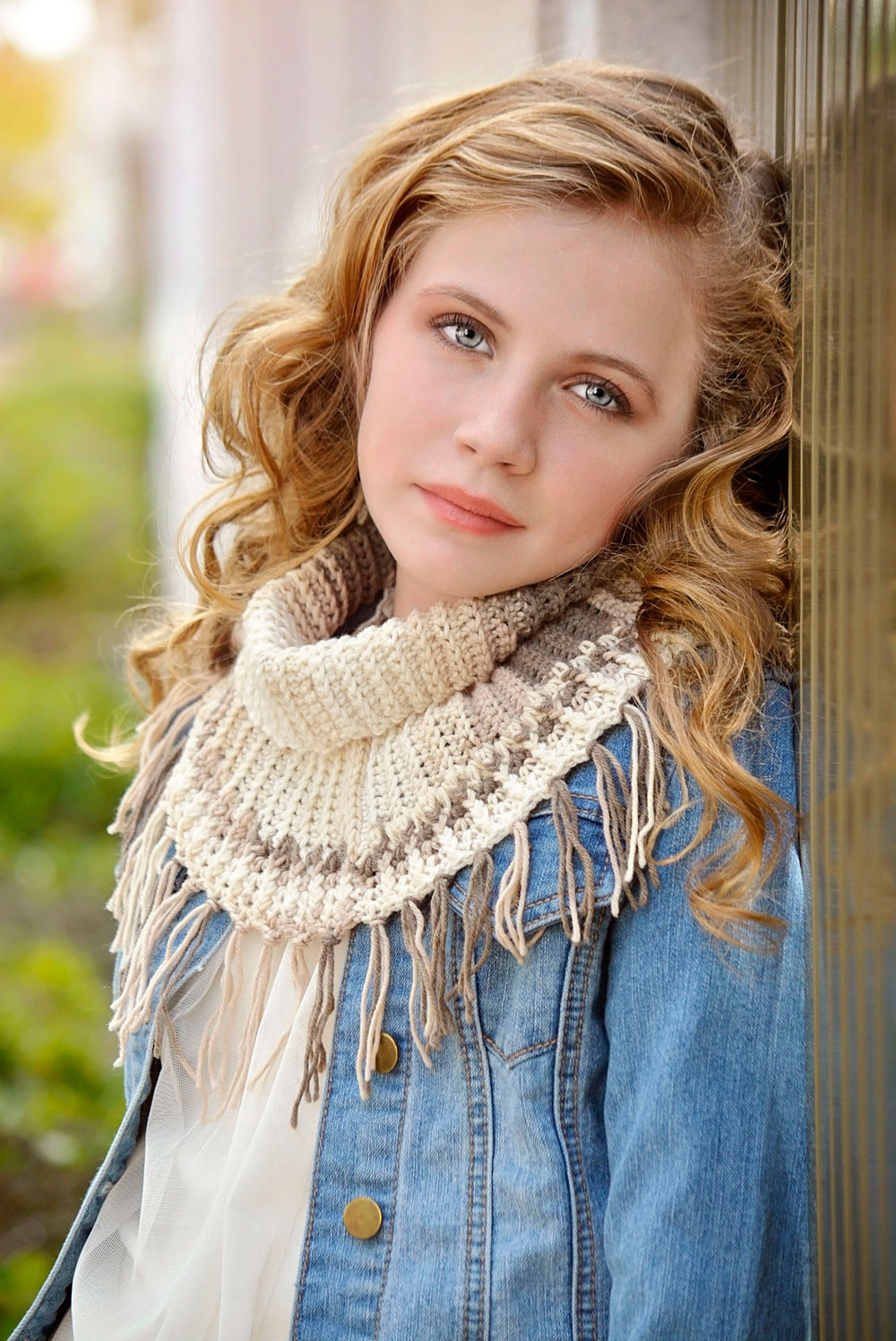 Fringe Cowl Crochet Pattern - Click Image to Close
